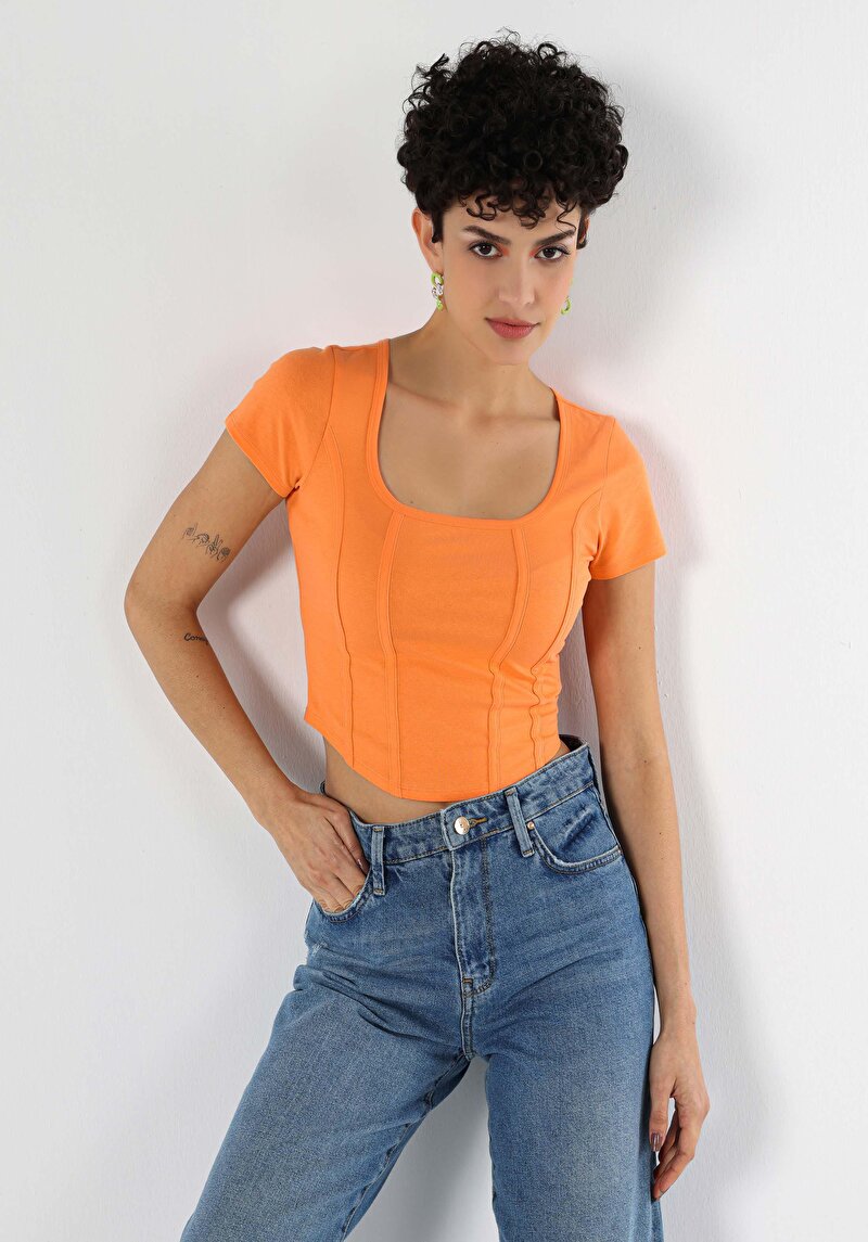 Slim Fit Kare Yaka Kadın Turuncu Kısa Kol Tişört