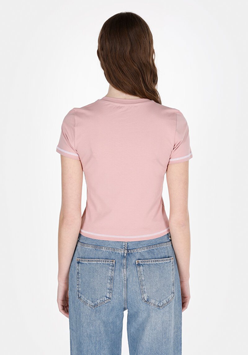 Slim Fit Yuvarlak Yaka Örme Baskılı Kadın Pembe Kısa Kol Tişört
