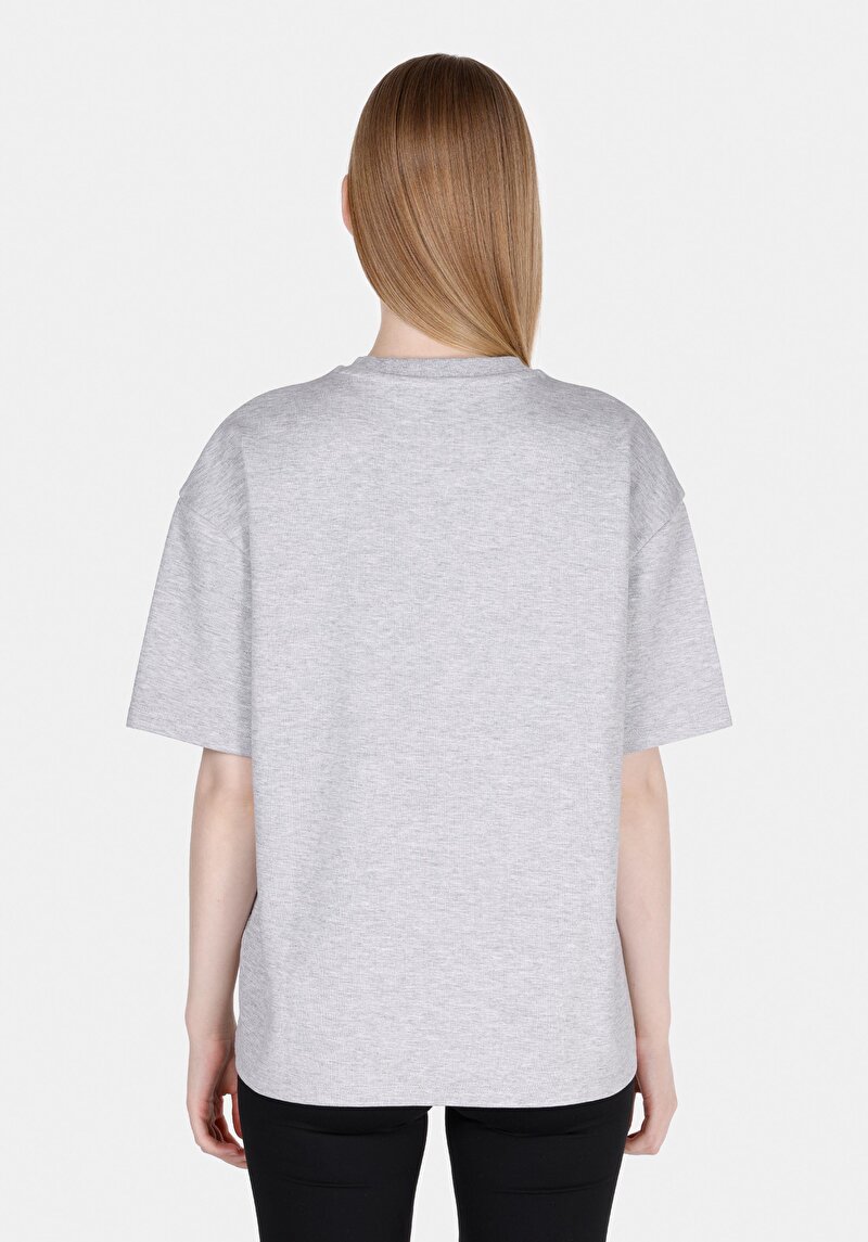 Comfort Fit Yuvarlak Yaka Baskılı Kadın Gri Kısa Kol Tişört