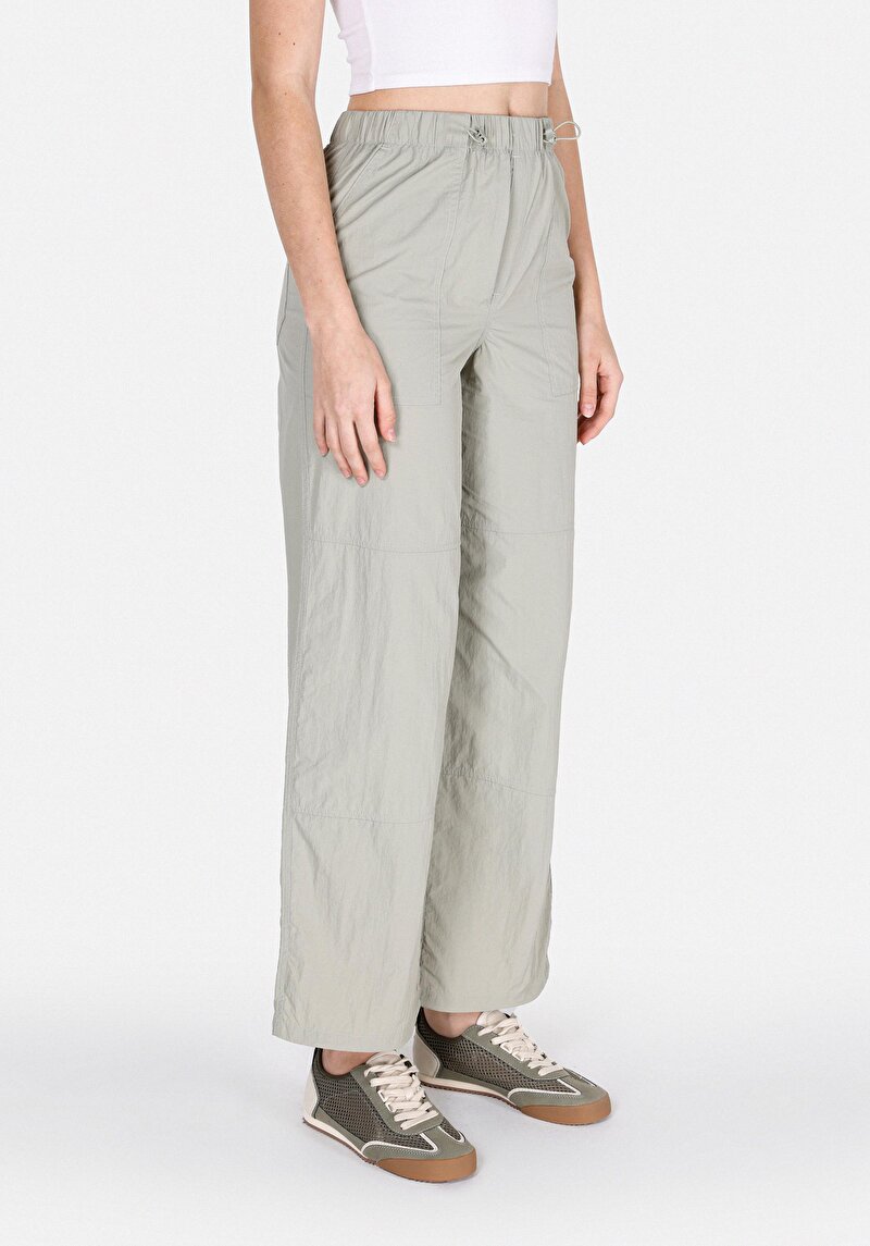 Regular Fit Yüksel Bel Geniş Paça Kadın Yeşil Pantolon