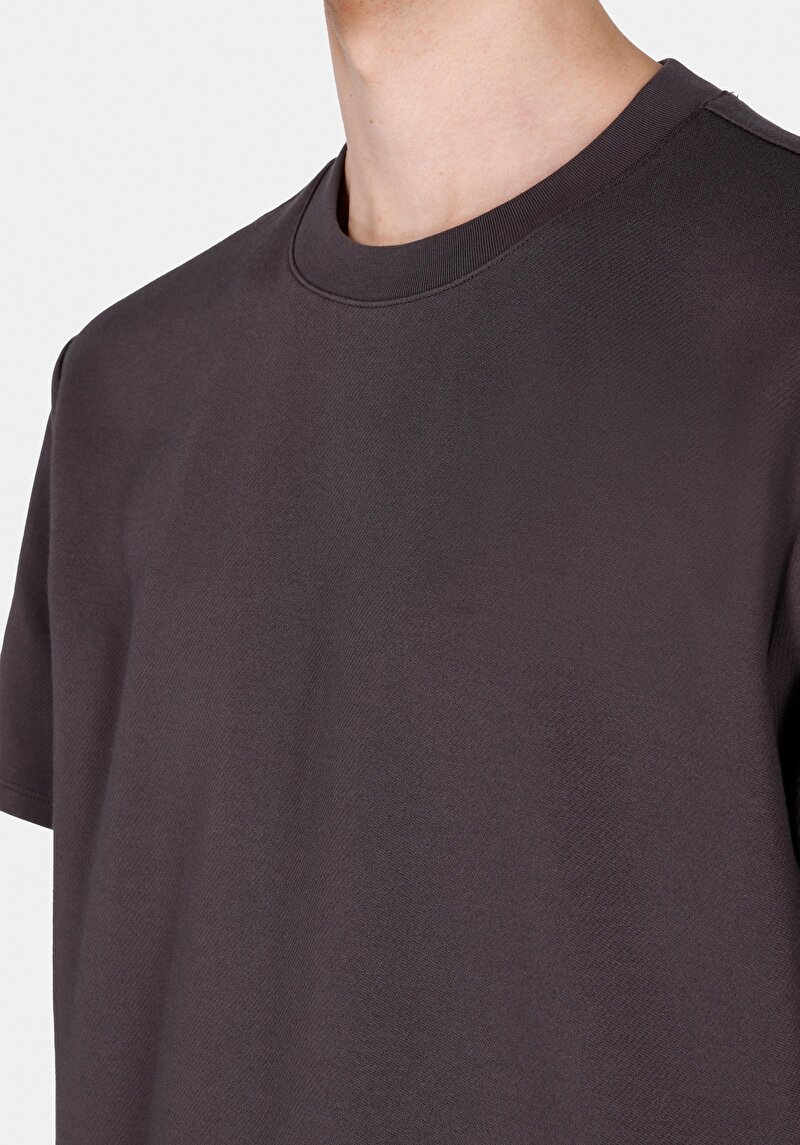 Comfort Fit Yuvarlak Yaka Jakarlı Erkek Kahverengi Kısa Kol Tişört