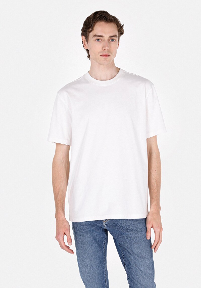 Comfort Fit Yuvarlak Yaka Düz Erkek Beyaz Kısa Kol Tişört
