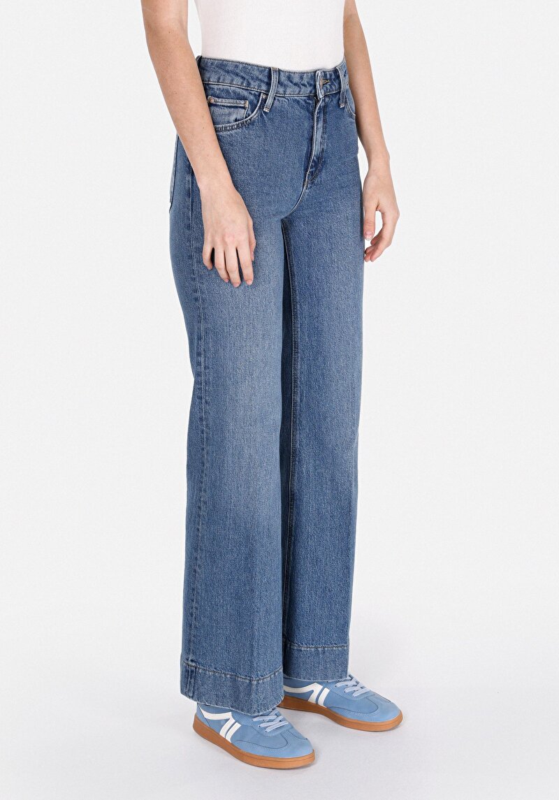 Regular Fit Yüksel Bel Geniş Paça Kadın İndigo Jean Pantolon