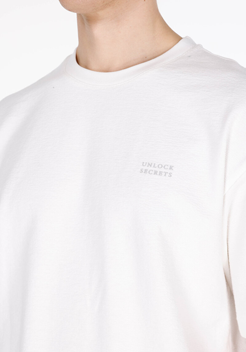 Comfort Fit Yuvarlak Yaka Düz Erkek Cepsiz Beyaz Kısa Kol Tişört