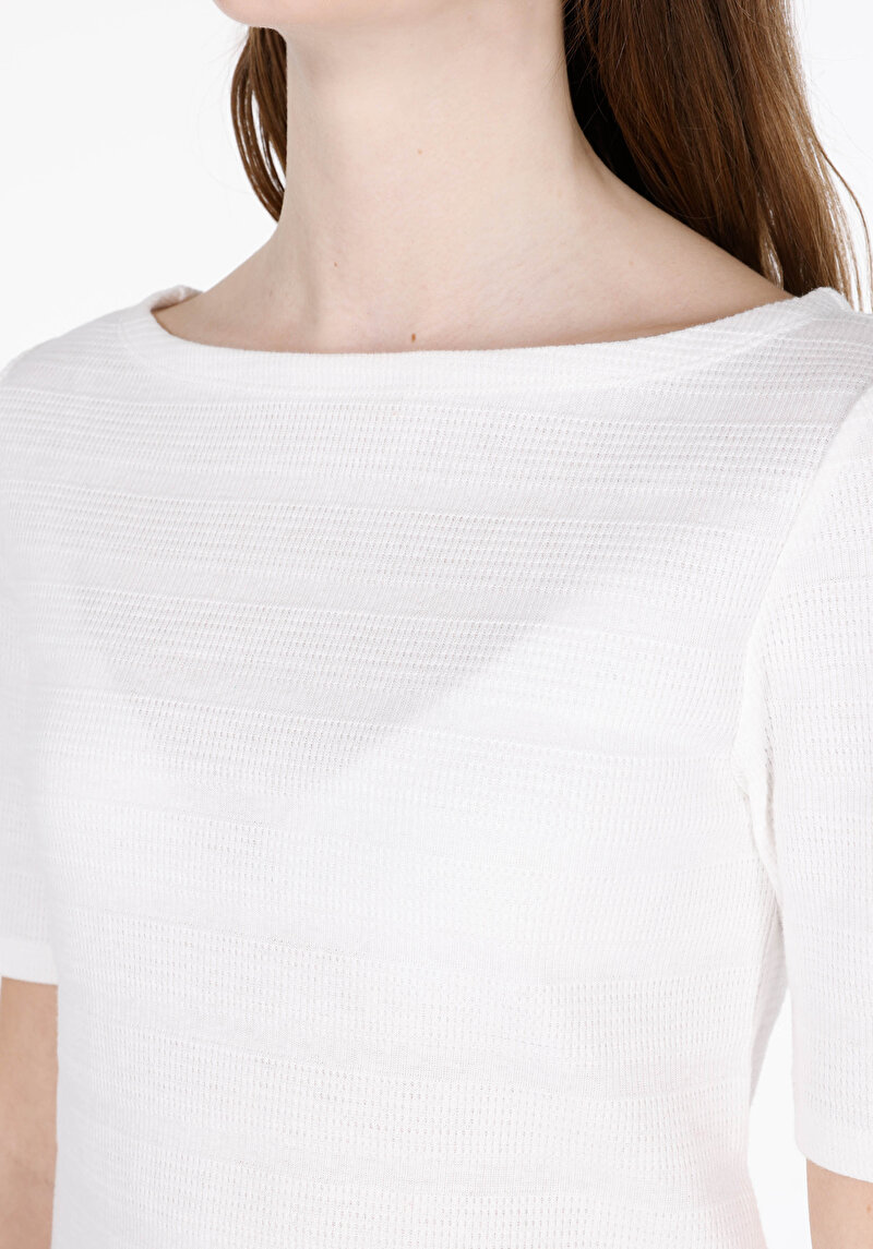 Slim Fit Kadın Beyaz Kısa Kol Tişört