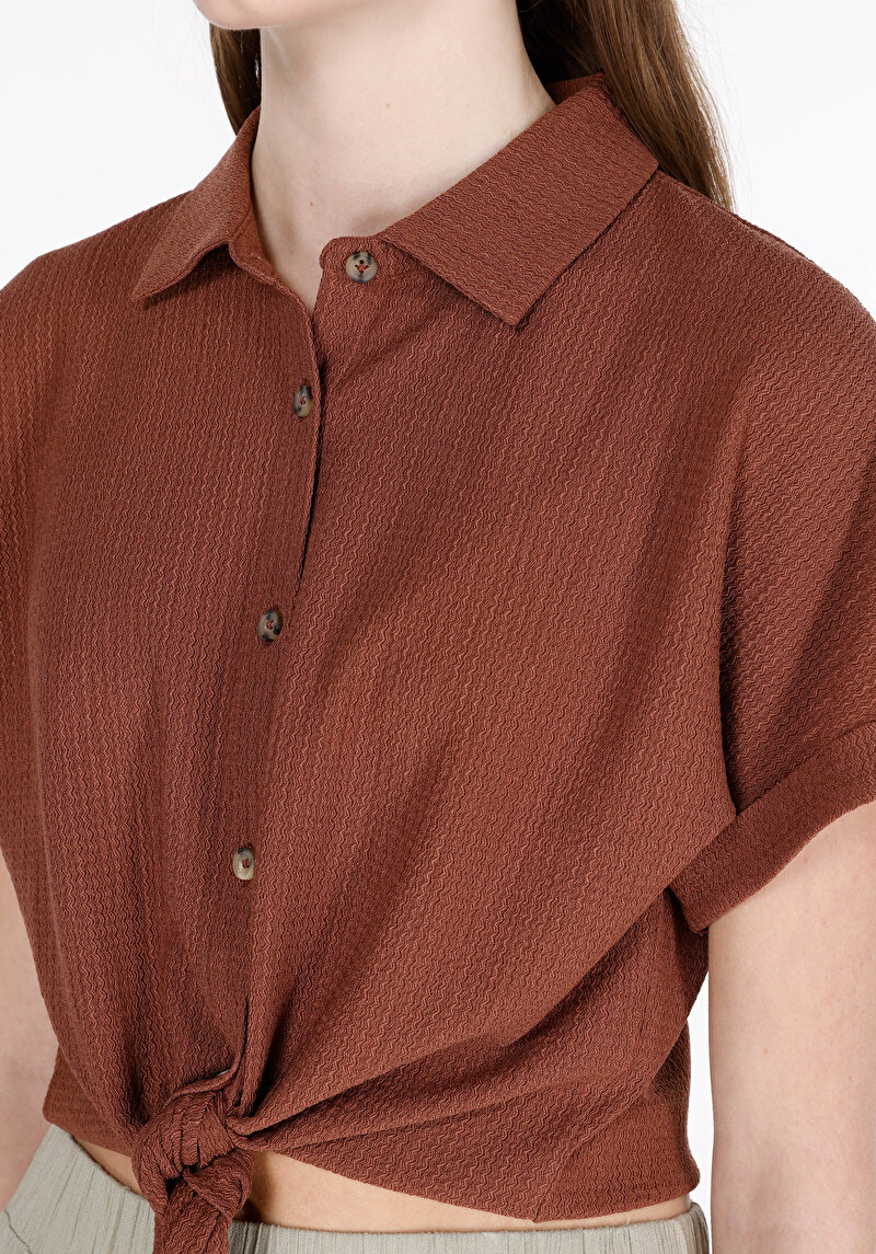 Regular Fit Shirt Neck Jakarlı Kadın Kahverengi Kısa Kol Gömlek