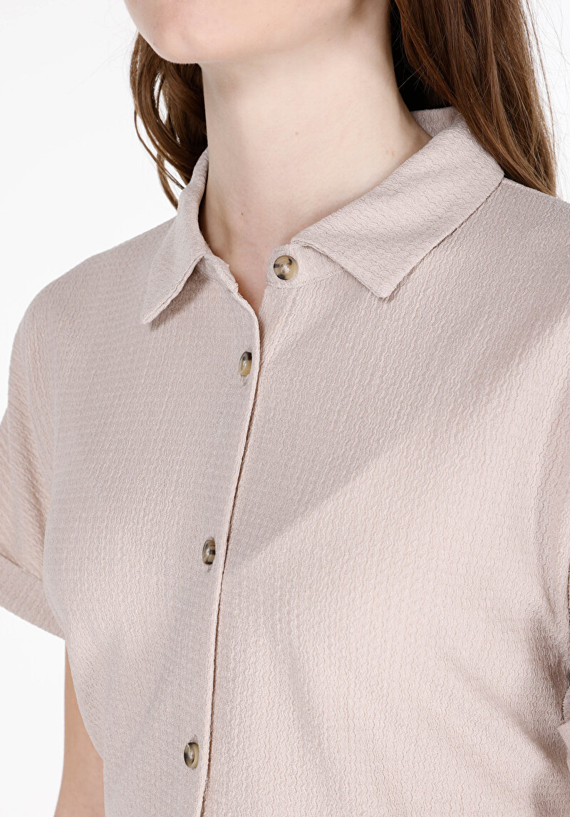 Regular Fit Shirt Neck Jakarlı Kadın Bej Kısa Kol Gömlek