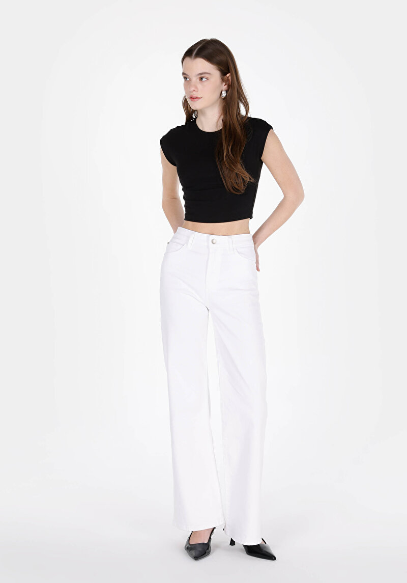 Regular Fit Yüksek Bel Geniş Paça Kadın Beyaz Jean Pantolon
