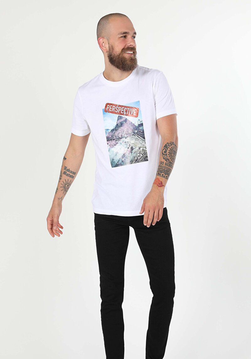 Regular Fit Yuvarlak Yaka Pamuklu Cepsiz Erkek Beyaz Kısa Kol Tişört