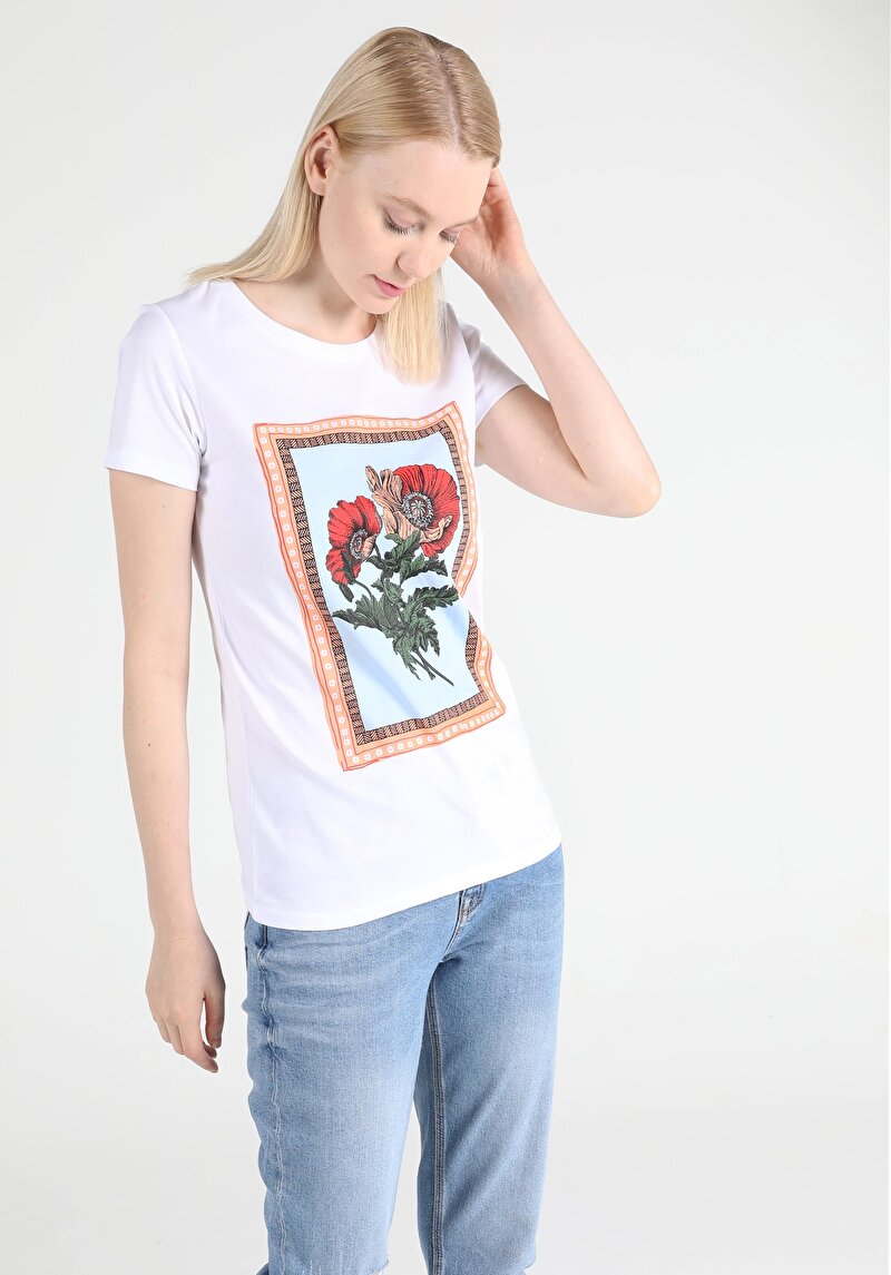 Regular Fit Yuvarlak Yaka Kadın Beyaz Kısa Kol Tişört