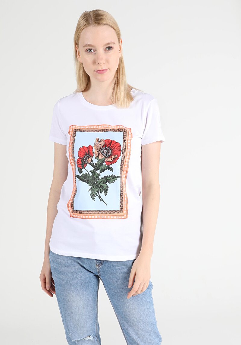 Regular Fit Yuvarlak Yaka Kadın Beyaz Kısa Kol Tişört