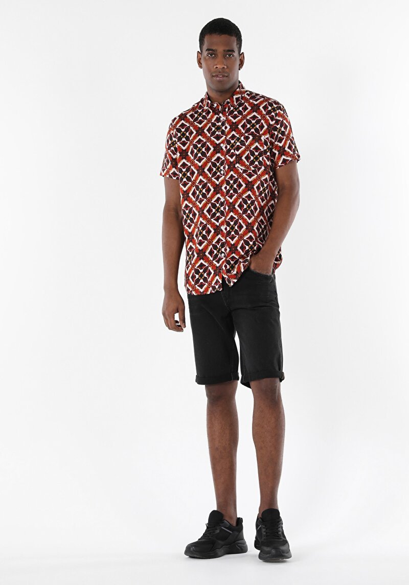 Regular Fit Shirt Neck Baskılı Erkek Kahverengi Kısa Kol Gömlek Cl1058051