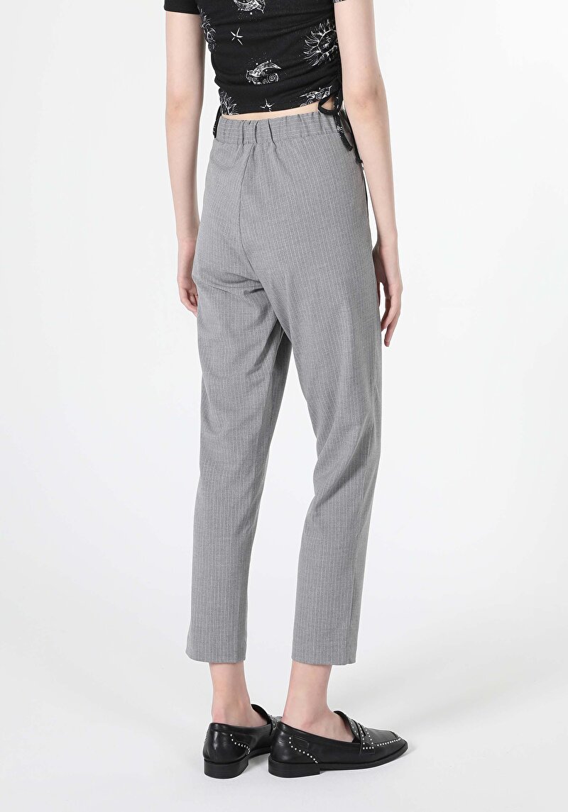 Regular Fit Düşük Bel Düz Paça Kadın Gri Pantolon