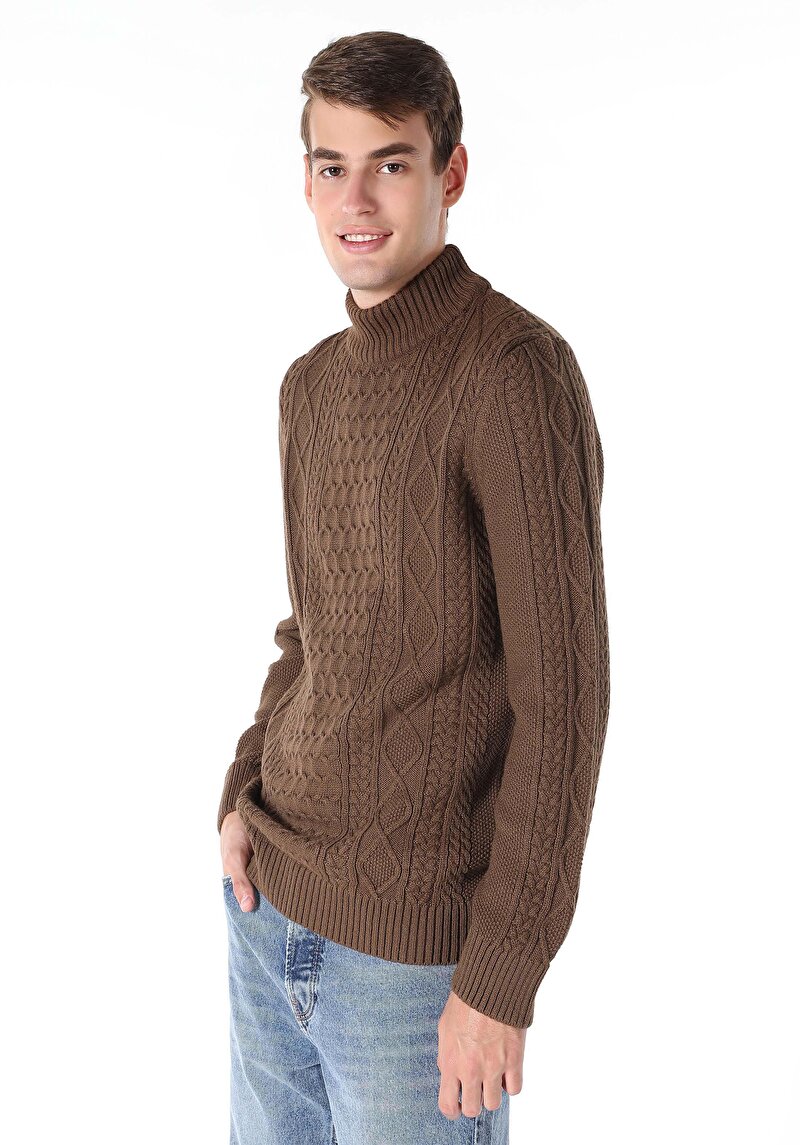 Regular Fit High Neck Jakarlı Erkek Kahverengi Kazak