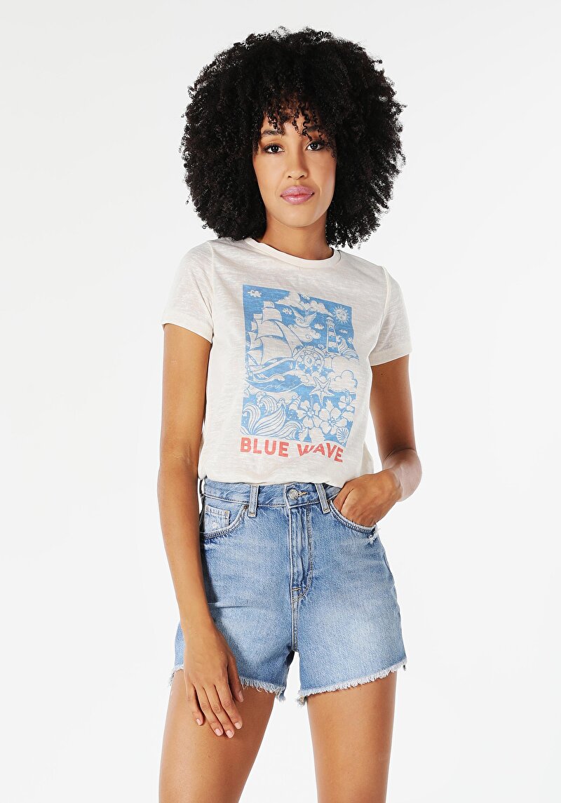 Regular Fit Yuvarlak Yaka Kadın Beyaz Kısa Kol Tişört