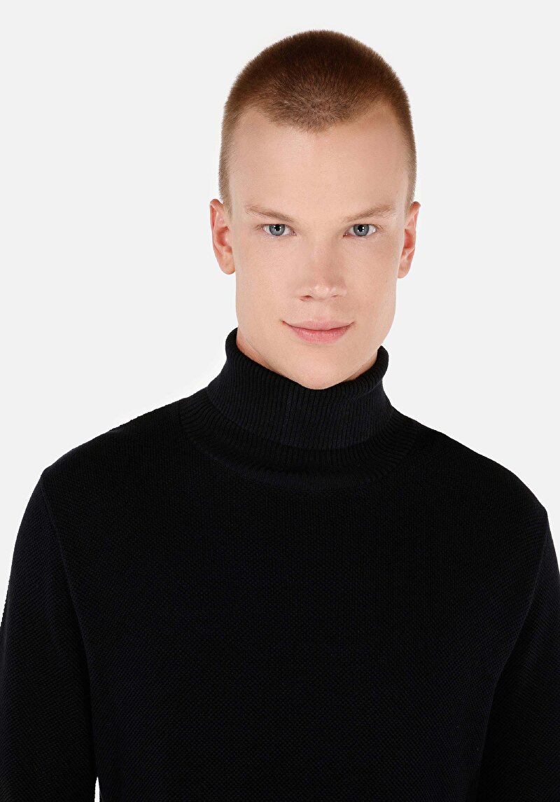 Regular Fit Turtle Neck Jakarlı Erkek Siyah Kazak