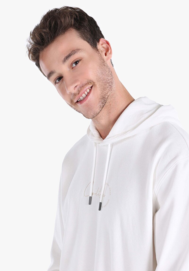 Comfort Fit Erkek Kapüşonlu Beyaz Sweatshirt