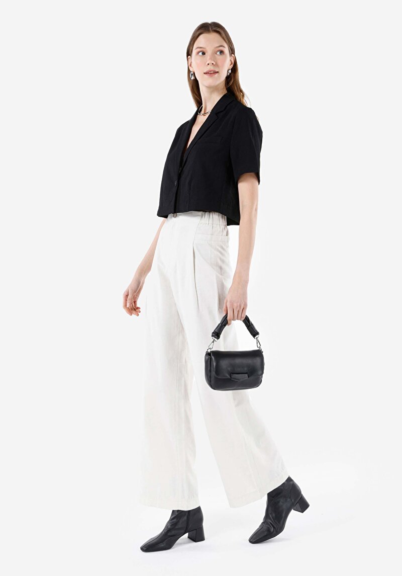 Regular Fit Yüksel Bel Geniş Paça Kadın Beyaz Cepsiz Pantolon