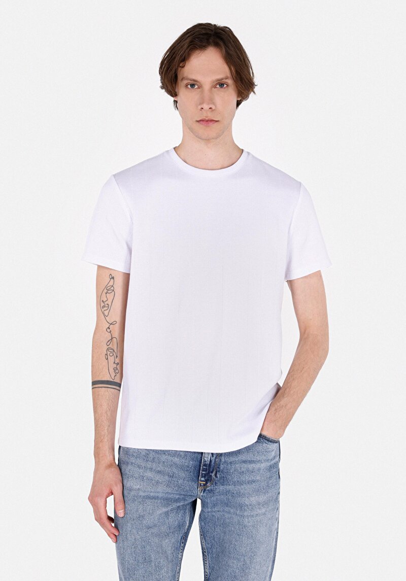 Regular Fit Yuvarlak Yaka Jakarlı Erkek Beyaz Kısa Kol Tişört