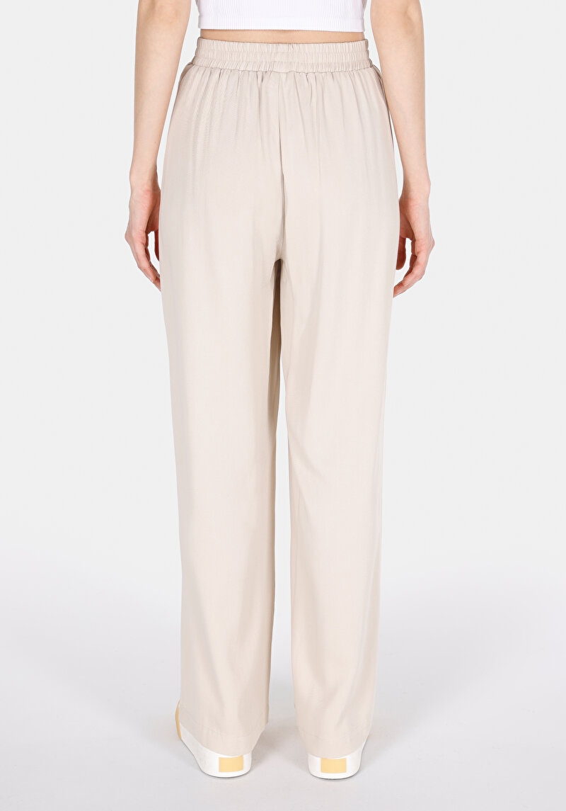 Regular Fit Yüksel Bel Düz Paça Astarsız Kadın Bej Pantolon