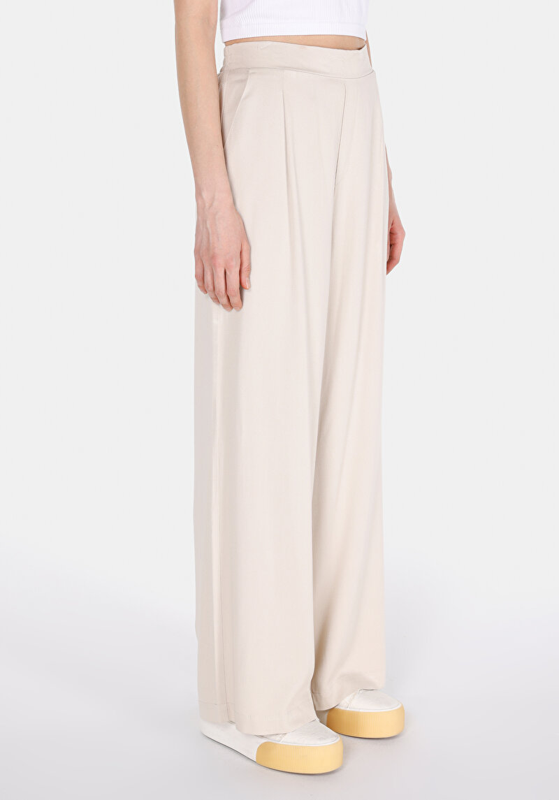 Regular Fit Yüksel Bel Düz Paça Astarsız Kadın Bej Pantolon