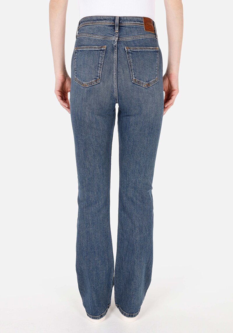 Regular Fit   Kadın Denim Jean Pantolon