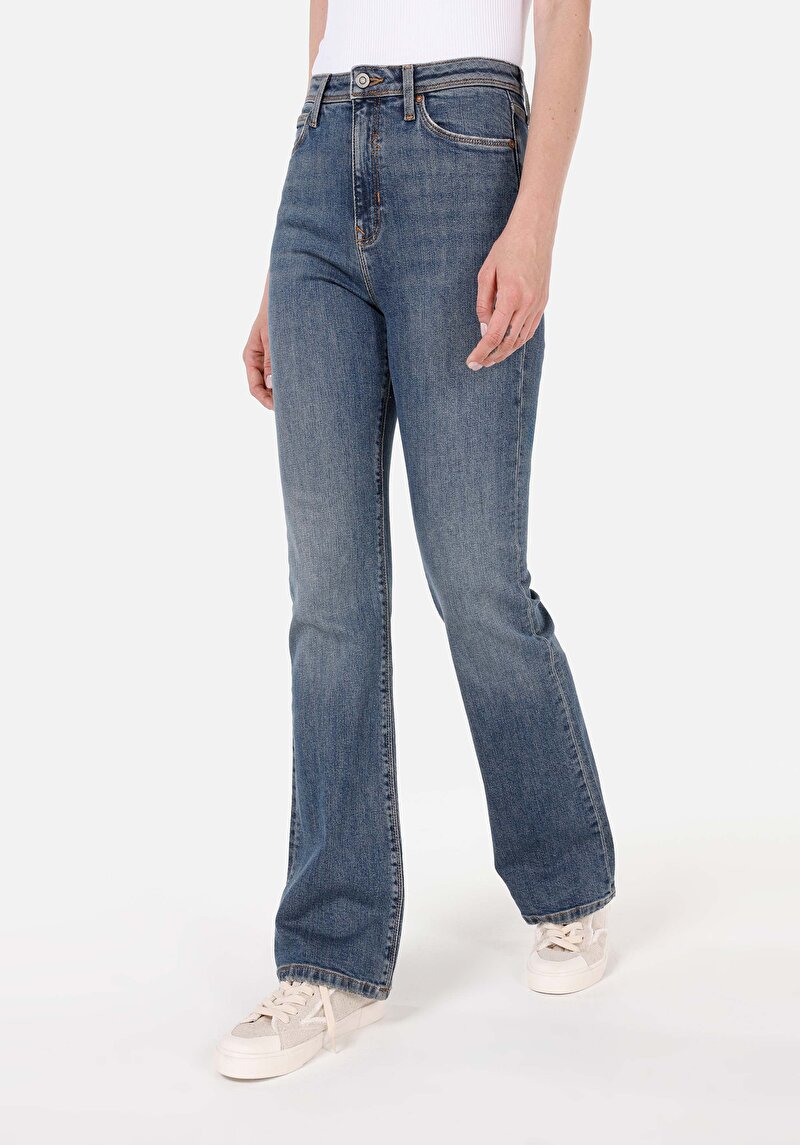 Regular Fit   Kadın Denim Jean Pantolon
