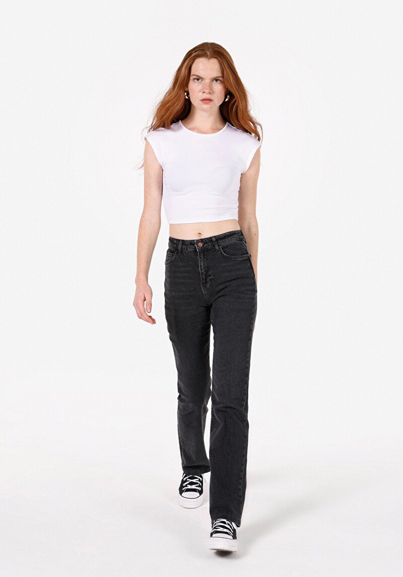 Regular Fit Orta Bel Slim Straight Leg Kadın Siyah Jean Pantolon