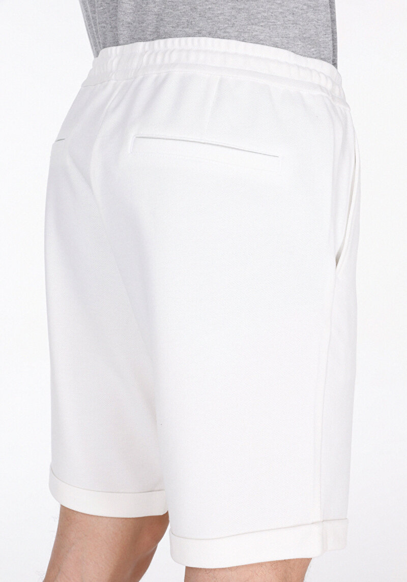 Regular Fit Orta Bel Düz Erkek Beyaz Şort