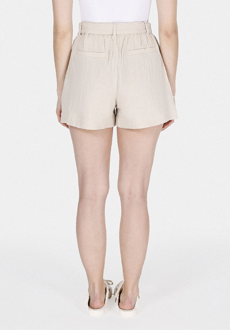 Regular Fit Yüksel Bel Düz Kadın Bej Şort