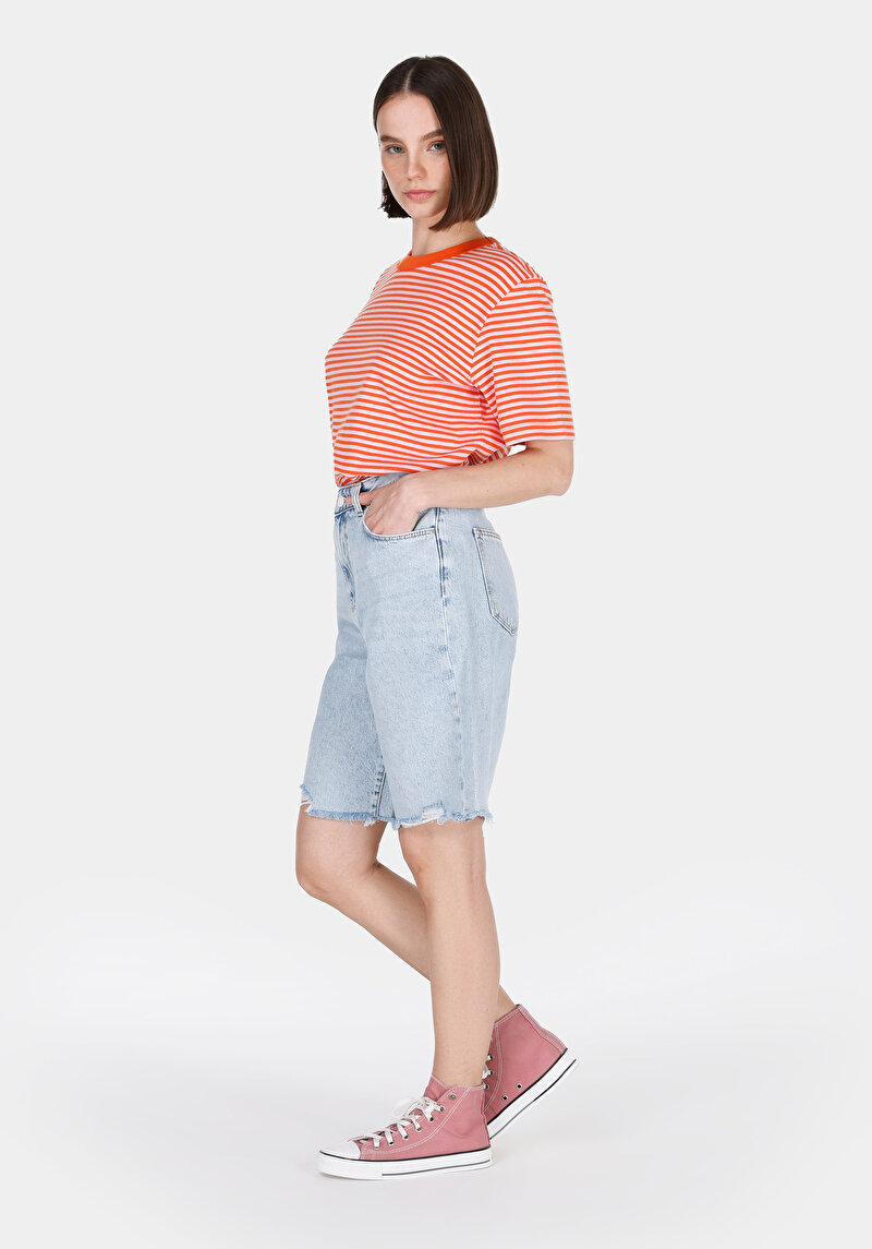 Regular Fit Yüksel Bel Düz Geniş Paça Kadın Bleach İndigo Denim Jean Şort