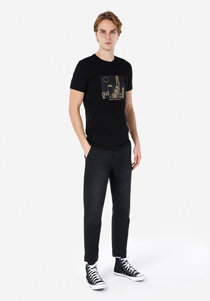 Slim Fit Yuvarlak Yaka Düz Erkek Siyah Kısa Kol Tişört