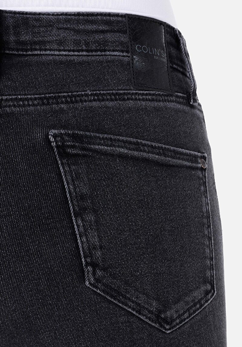 Slim Fit   Kadın Siyah Jean Pantolon