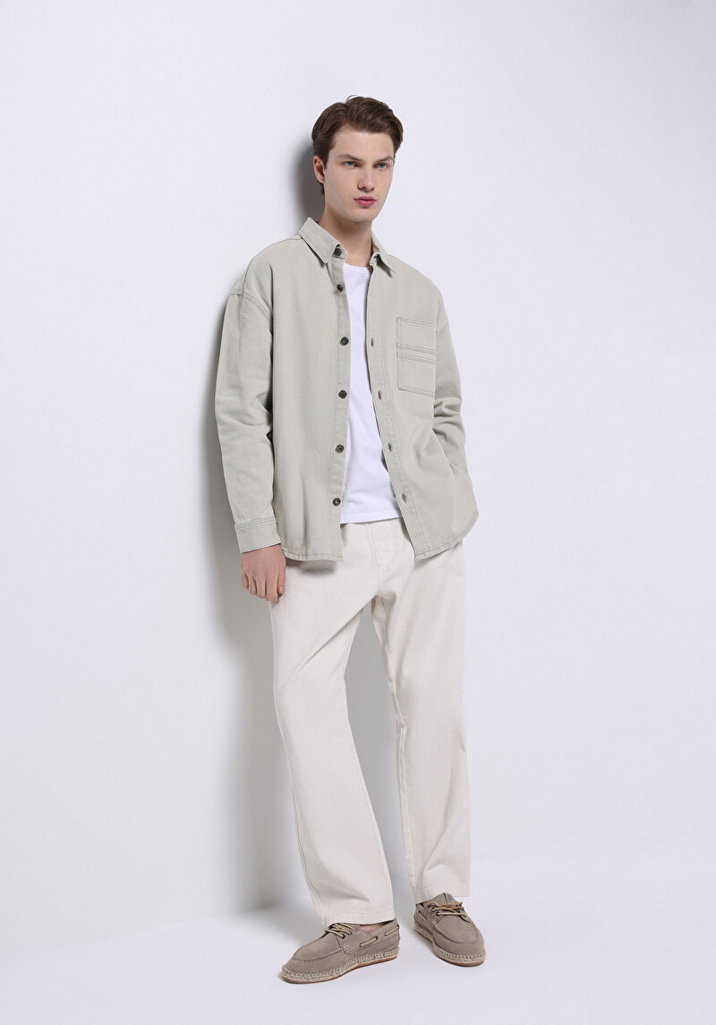 Oversize Fit Klasik Yaka Düz Erkek Ecru Denim Cepli Uzun Kol Gömlek