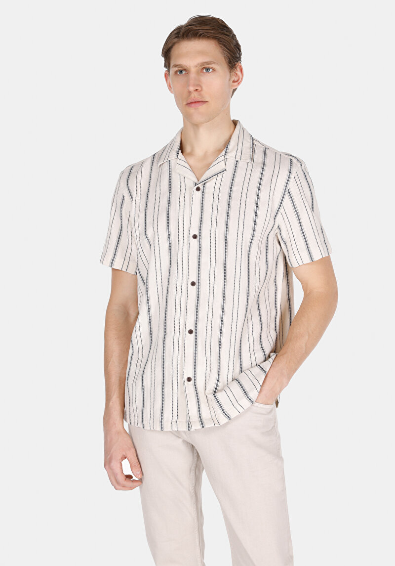 Regular Fit Shirt Neck Çizgili Erkek Ekru Kısa Kol Gömlek