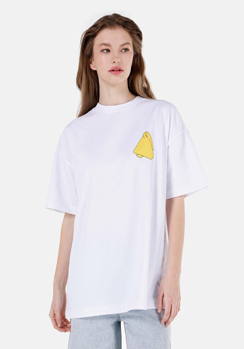 Comfort Fit Yuvarlak Yaka Kadın Beyaz Kısa Kol Tişört