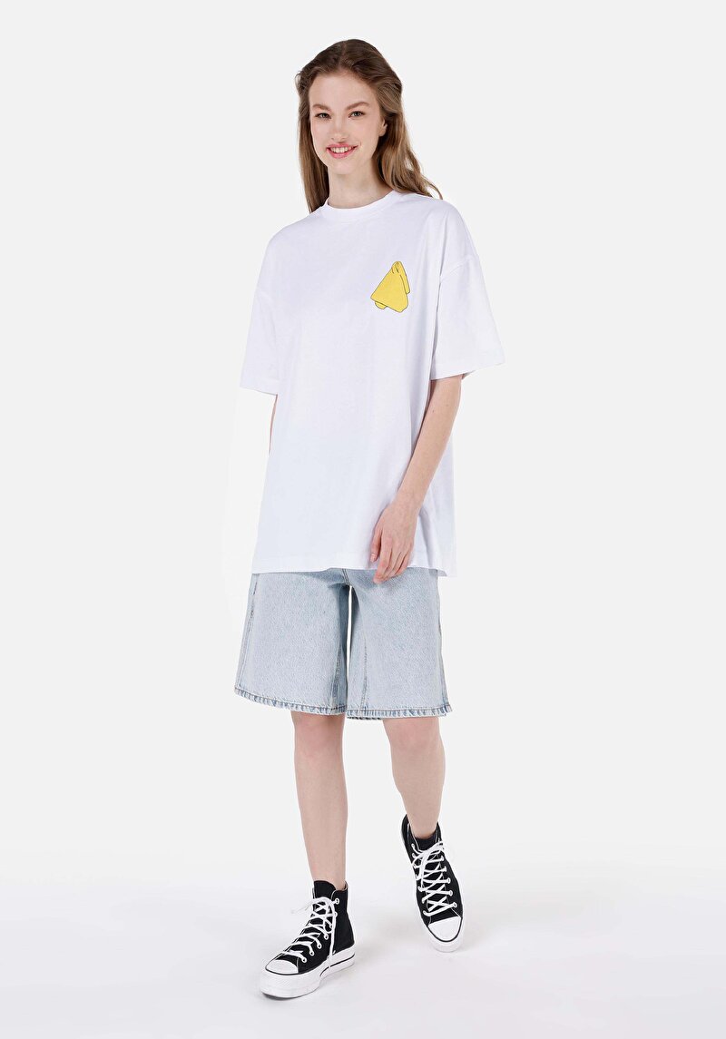 Comfort Fit Yuvarlak Yaka Kadın Beyaz Kısa Kol Tişört