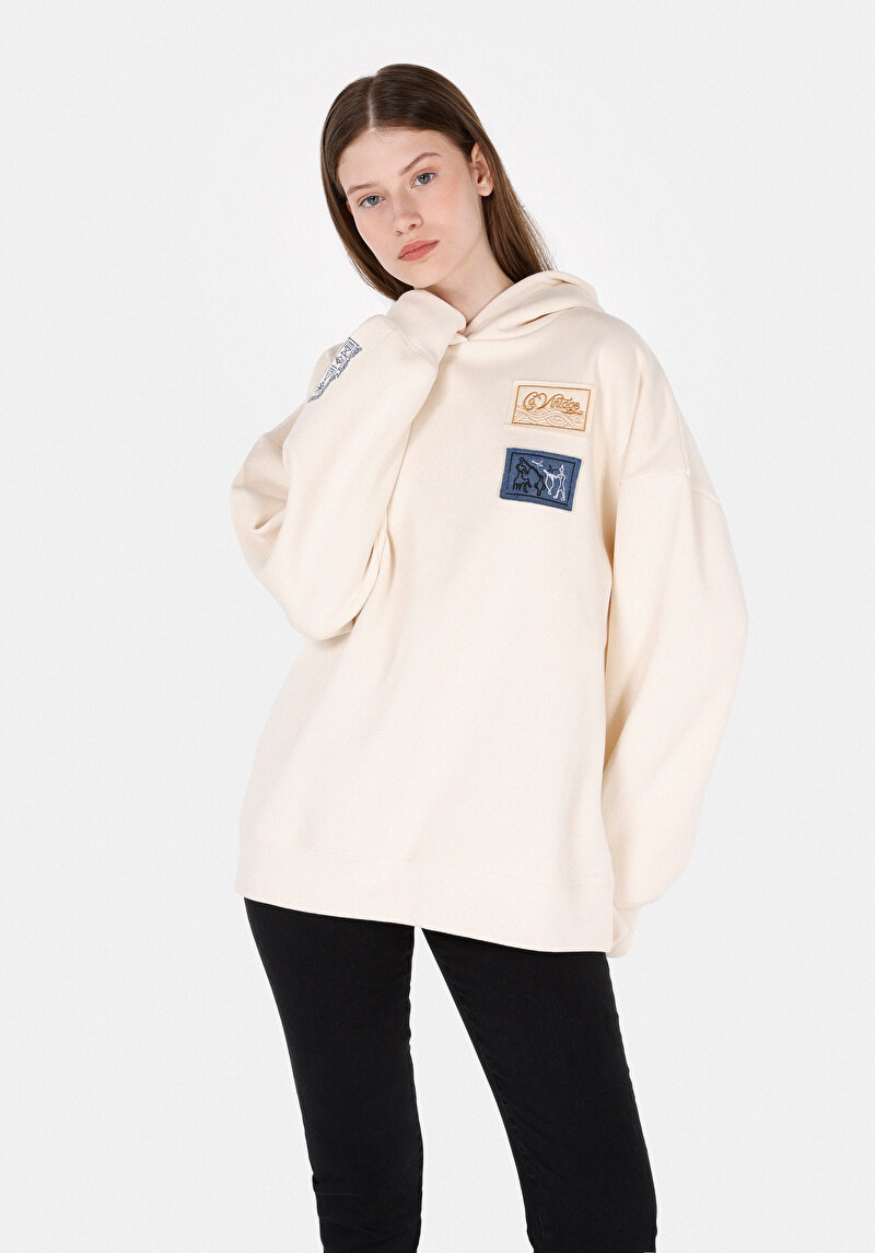 Regular Fit Kapüşonlu Nakışlı Kadın Ekru Sweatshirt