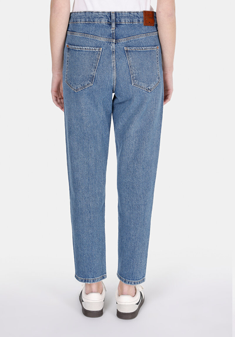 Mom Fit Yüksel Bel Daralan Paça Fermuarlı Dark İndigo Kadın Denim Jean Pantolon