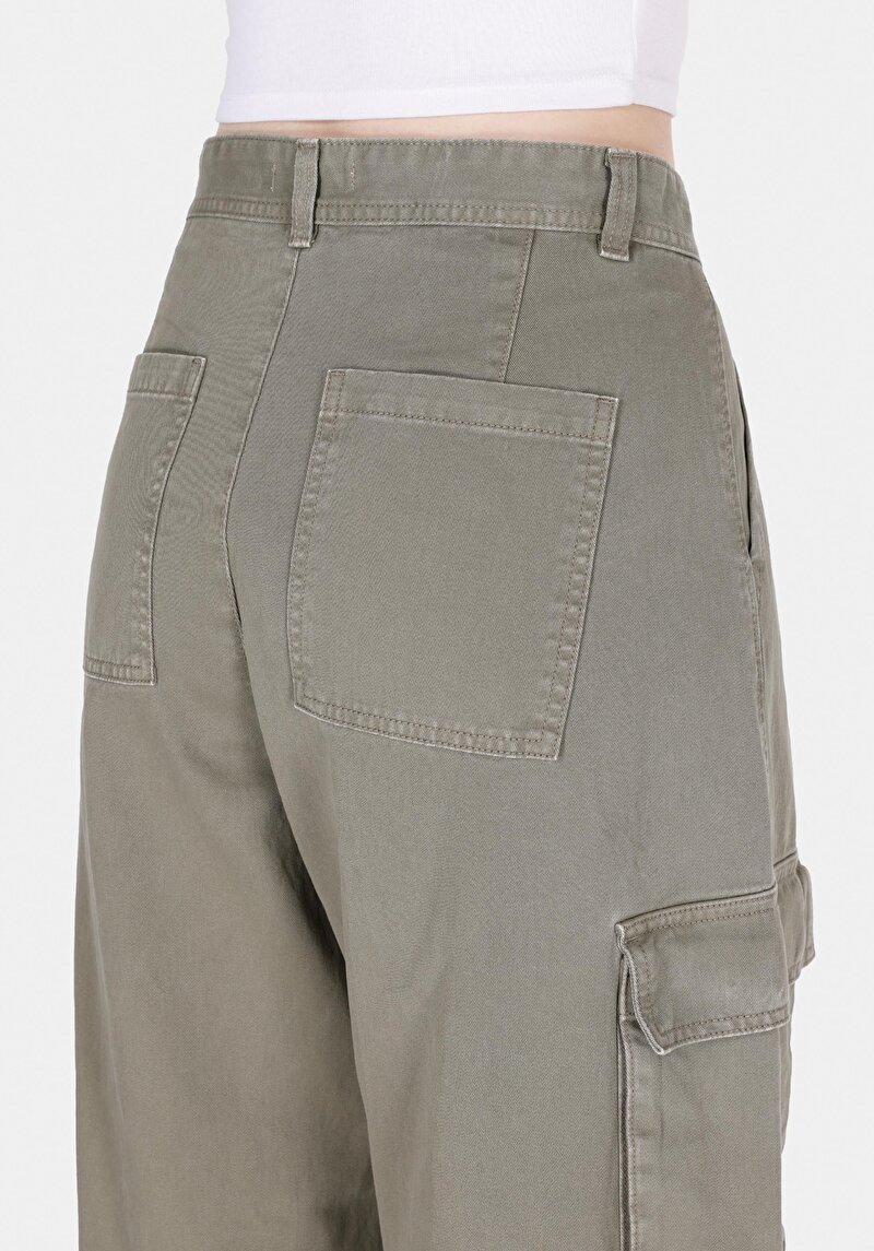 Regular Fit Orta Bel Geniş Paça Kadın Yeşil  Pantolon