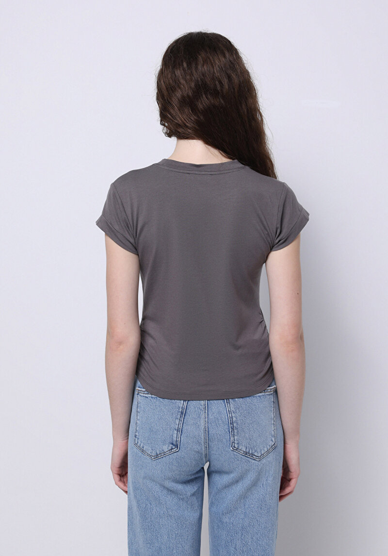 Slim Fit Yuvarlak Yaka Düz Kadın Gri Kısa Kol Tişört