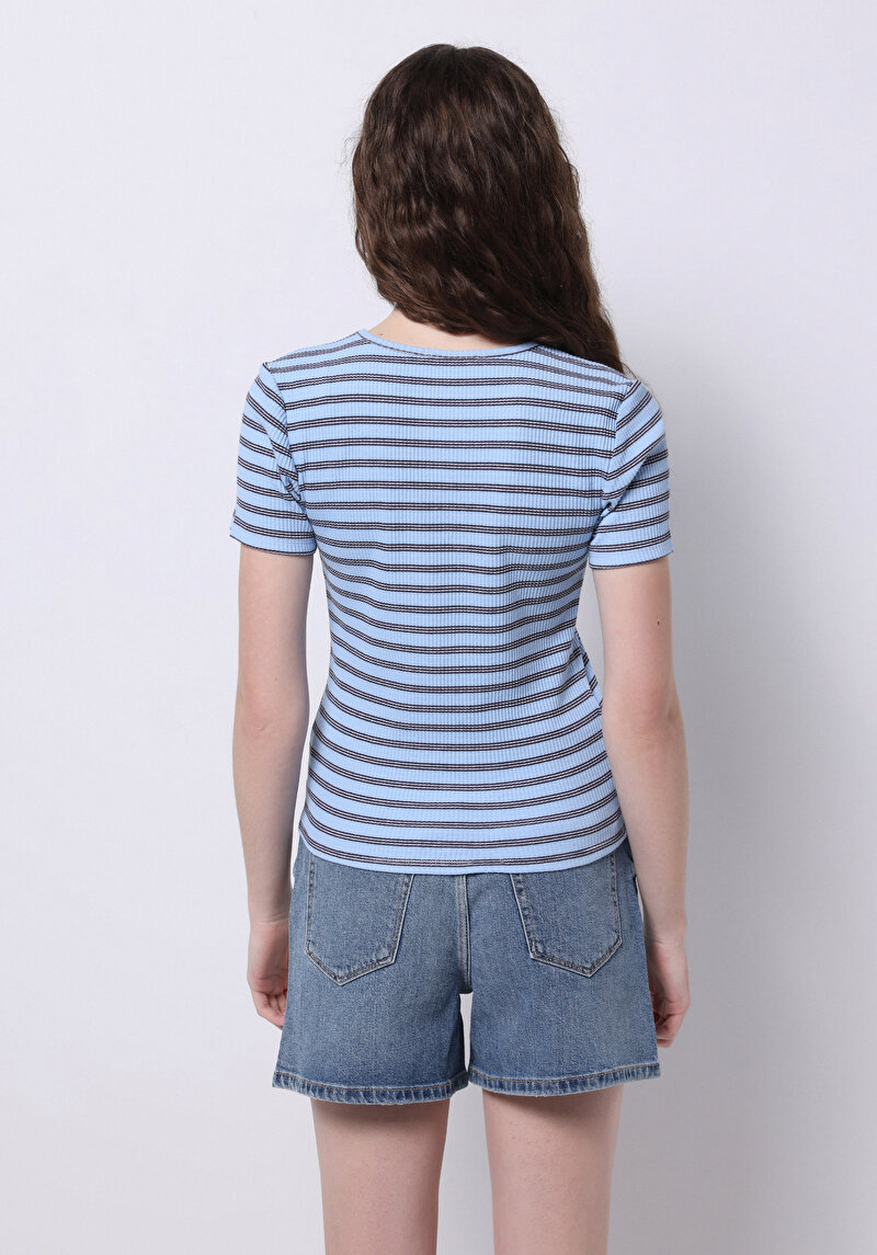Slim Fit Yuvarlak Yaka Çizgili Kadın Mavi Kısa Kol Tişört