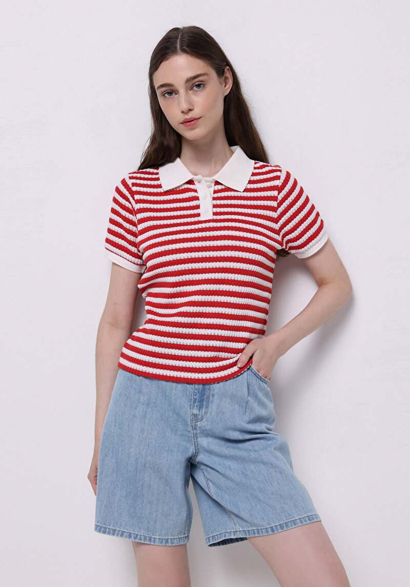 Slim Fit Polo Yaka Çizgili Kadın Kirmizi Kısa Kol Tişört