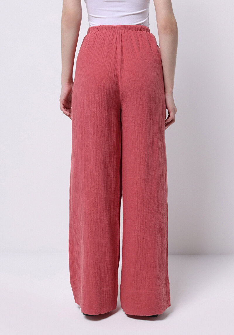 Regular Fit Yüksel Bel Geniş Paça Kadın Pembe Pantolon