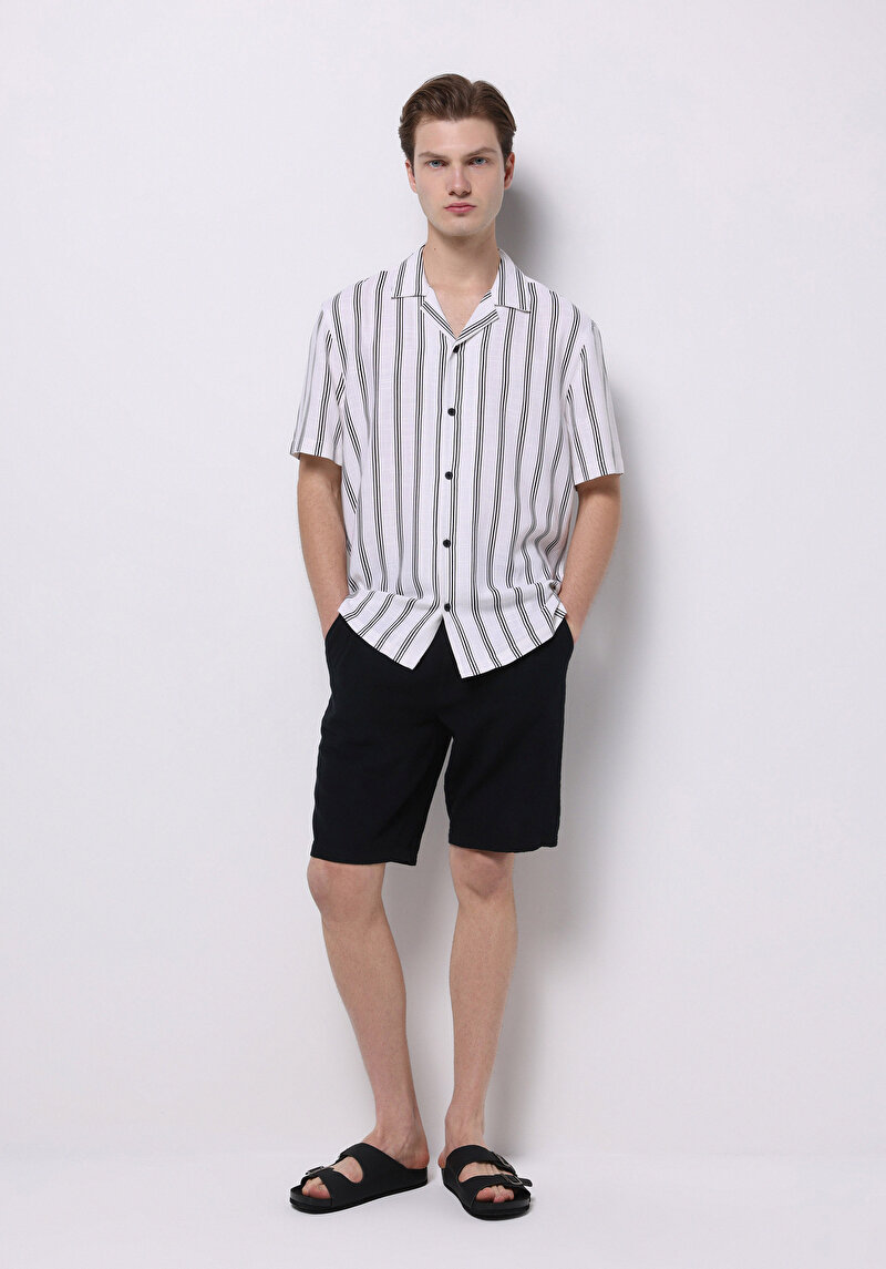 Regular Fit Shirt Neck Çizgili Erkek Beyaz Kısa Kol Gömlek