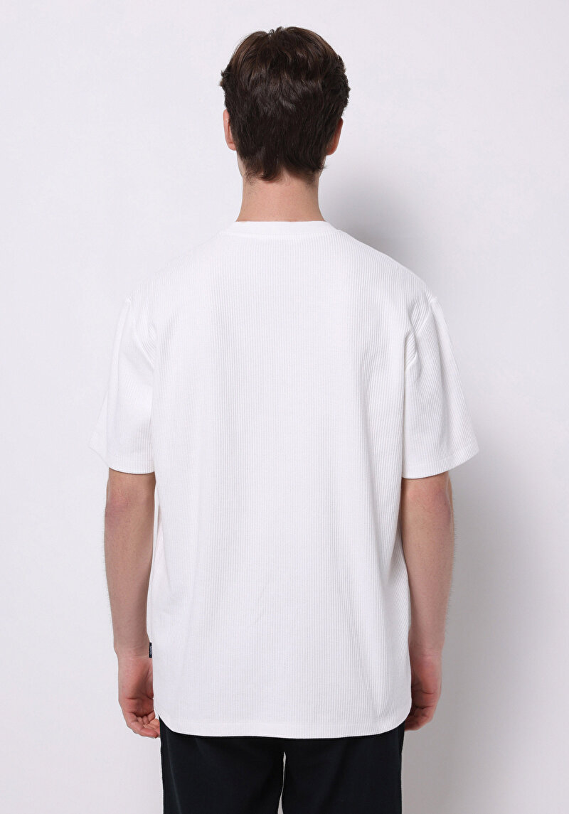 Comfort Fit Yuvarlak Yaka Düz Erkek Beyaz Kısa Kol Tişört