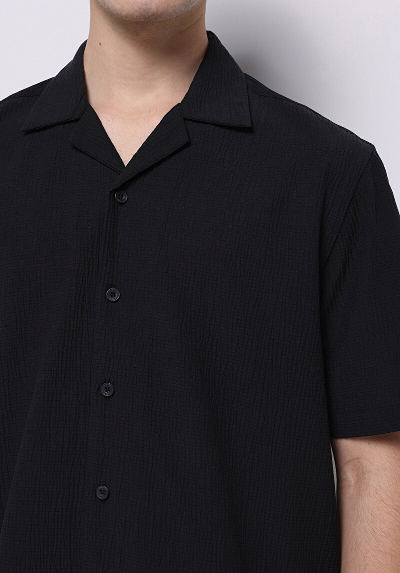 Regular Fit Shirt Neck Jakarlı Erkek Siyah Kısa Kol Gömlek