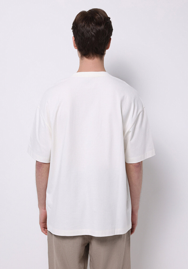 Oversize Fit Yuvarlak Yaka Örme Düz Erkek Beyaz Kısa Kol Tişört