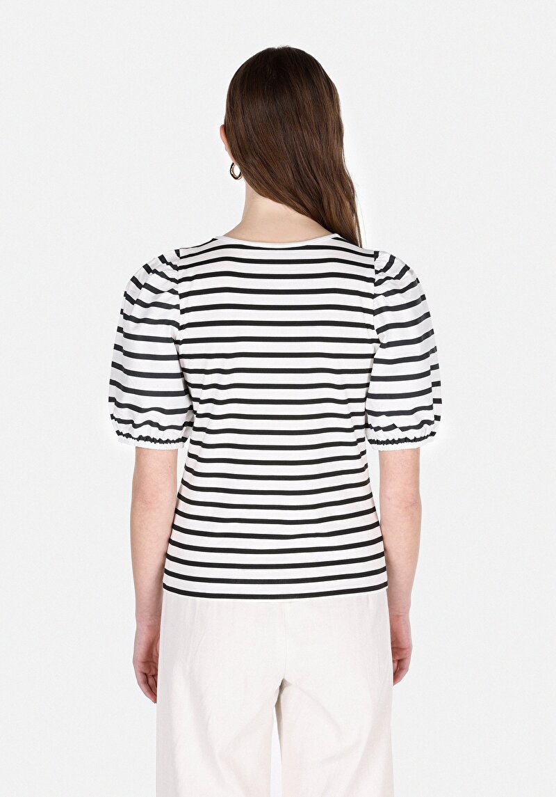 Slim Fit Kadın Beyaz Kısa Kol Tişört