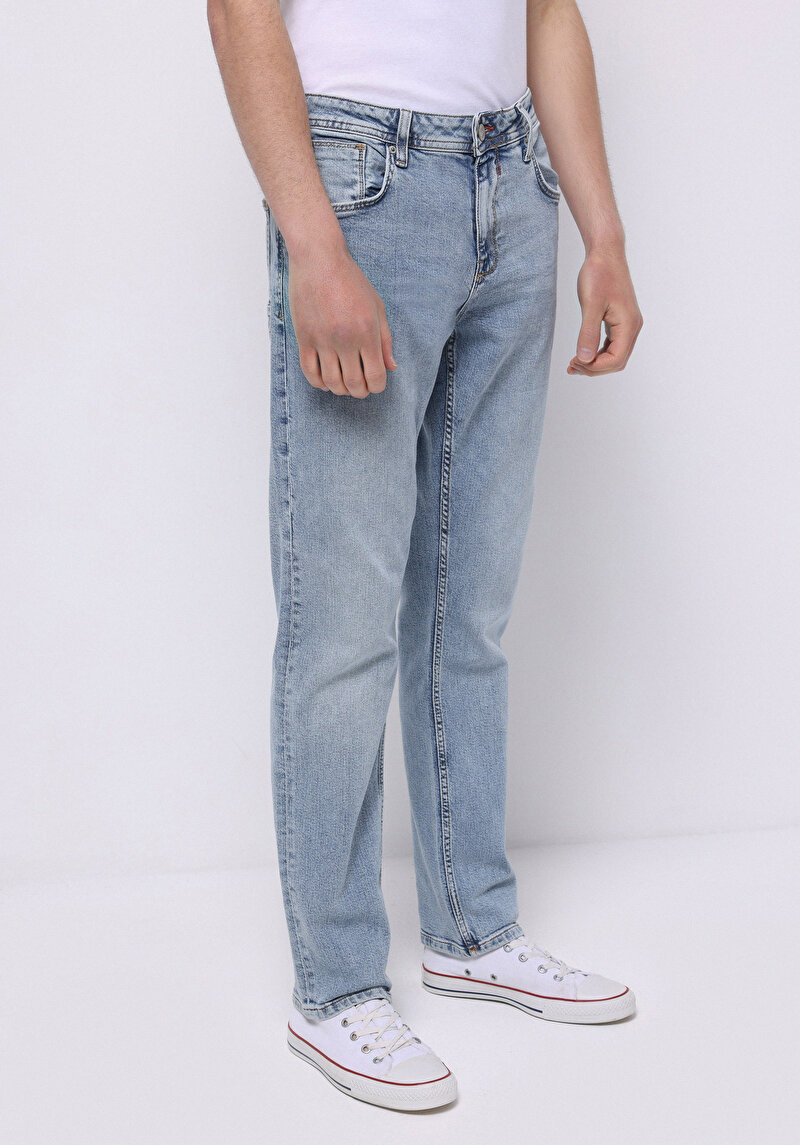 Straight Fit Düşük Bel Düz Paça Erkek Light İndigo Denim Jean Fermuarlı Pantolon
